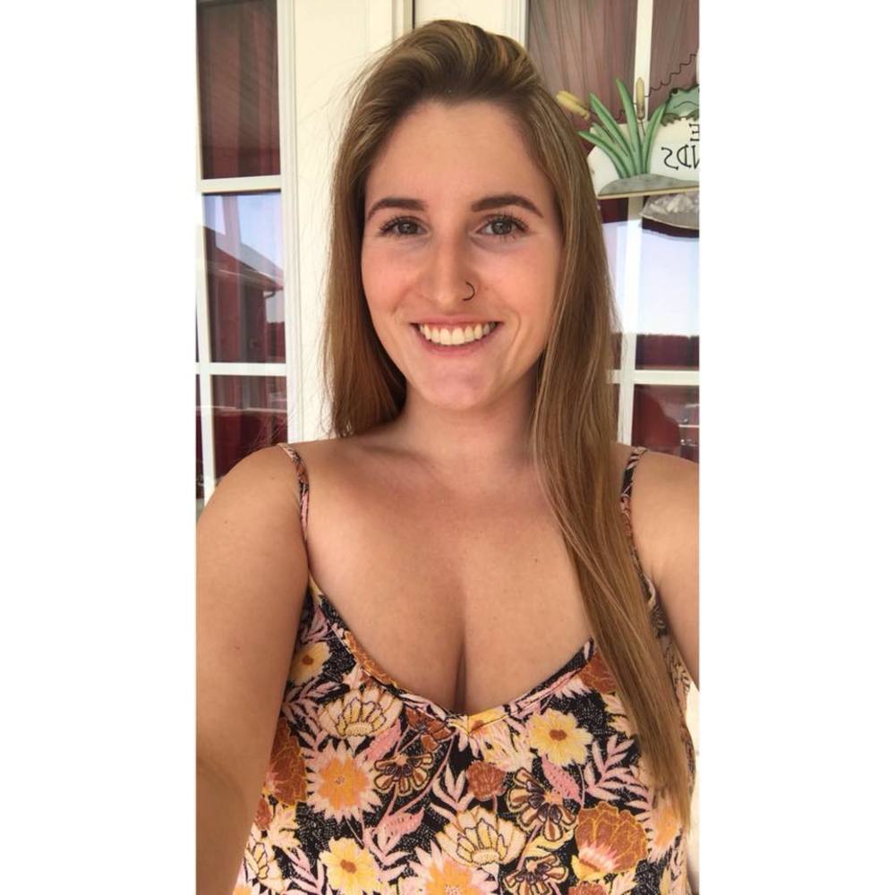 Meet your Posher, Aria